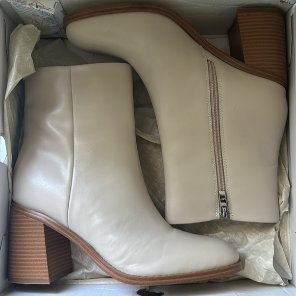 Marc Fisher Lysia Bootie, size 9, Ecru (cream) - Picture 5 of 5